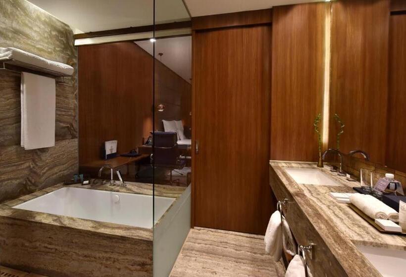 سوییت اجرایی, Wyndham Grand Manama