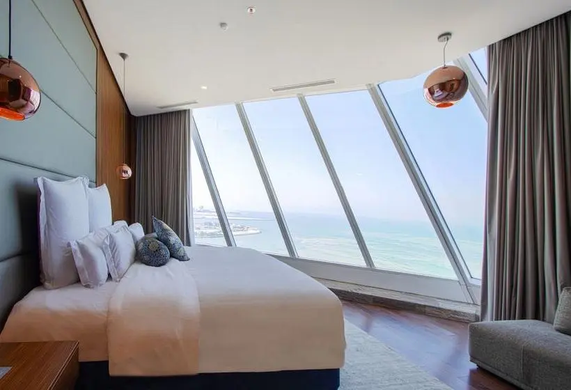 سوئیت جونیور برای معلولان, Wyndham Grand Manama