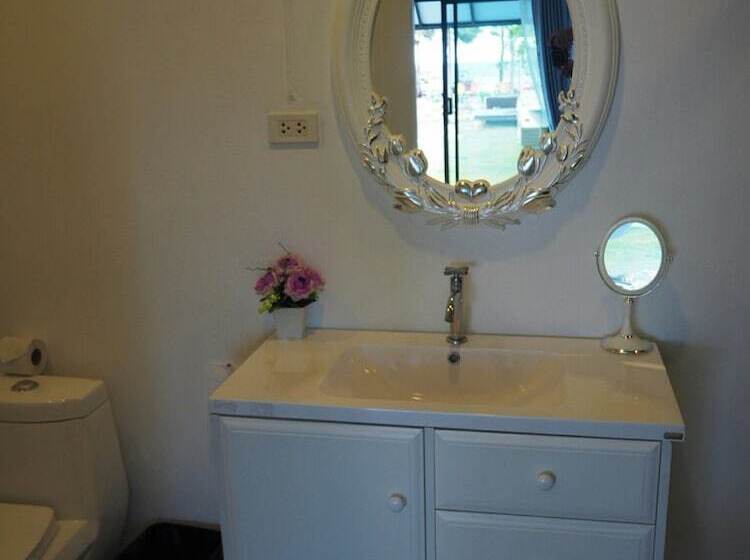 스탠다드 룸 풀장 전망, Loft Caravan Resort