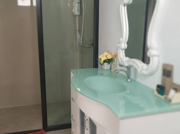 스탠다드 룸 풀장 전망, Loft Caravan Resort