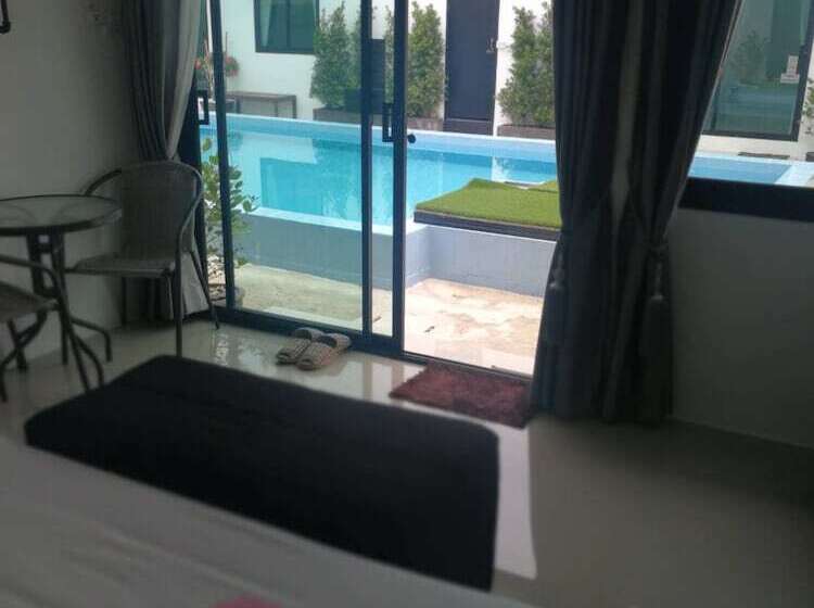 스탠다드 룸 풀장 전망, Loft Caravan Resort