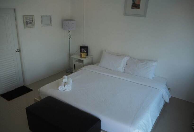 스탠다드 룸 풀장 전망, Loft Caravan Resort