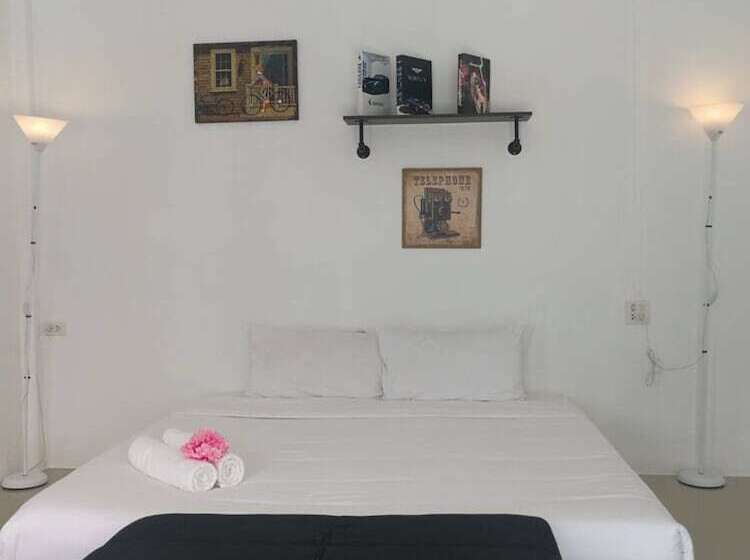 스탠다드 룸 풀장 전망, Loft Caravan Resort