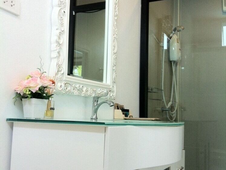 패밀리 룸 풀장 전망, Loft Caravan Resort
