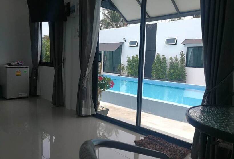 家庭房带泳池, Loft Caravan Resort