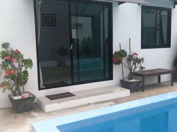 패밀리 룸 풀장 전망, Loft Caravan Resort