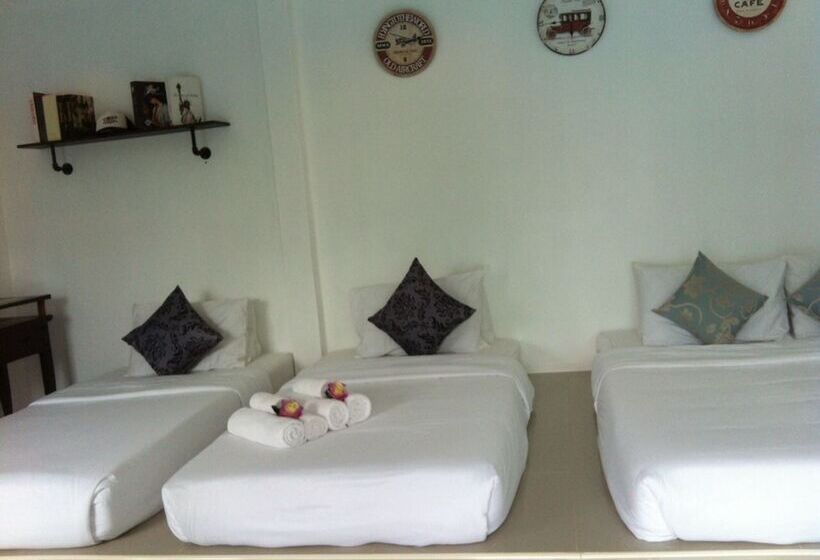 패밀리 룸 풀장 전망, Loft Caravan Resort