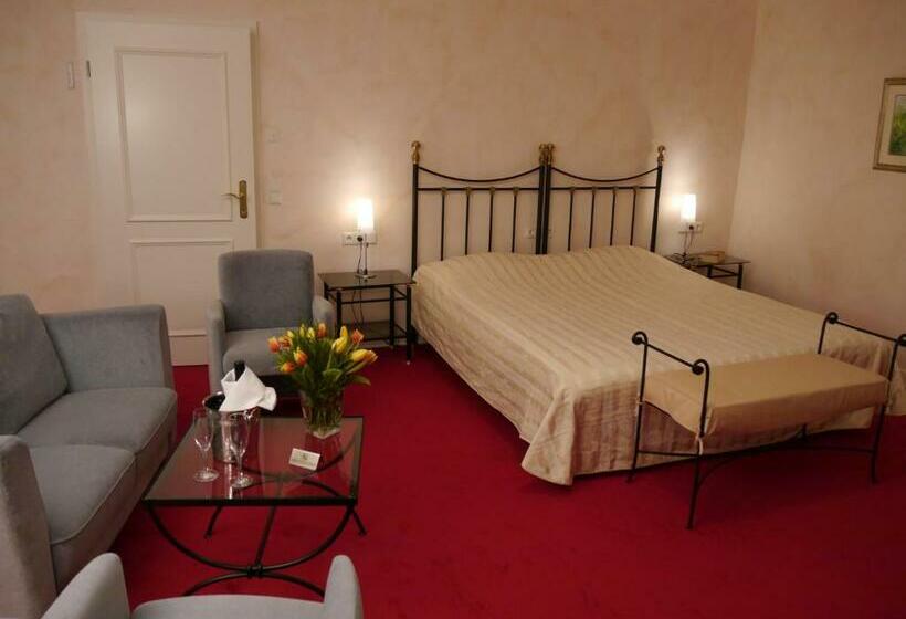 标准间, Burg Heimerzheim