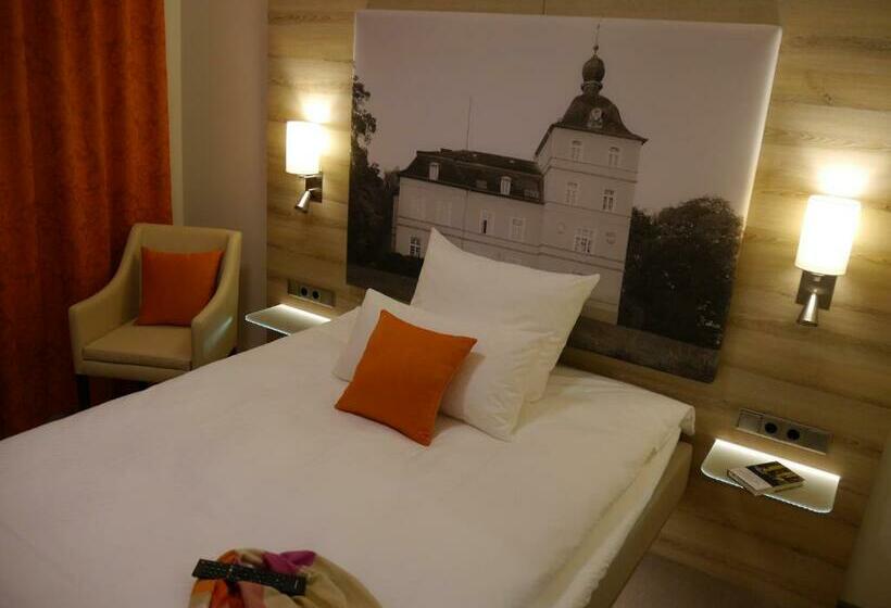 基本间, Burg Heimerzheim