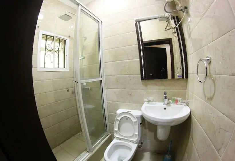 اتاق لوکس, Celia's Suites