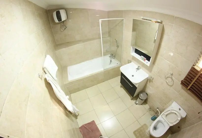 سوییت, Celia's Suites