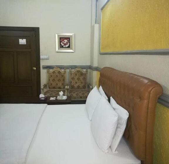 اتاق لوکس, Mayfair