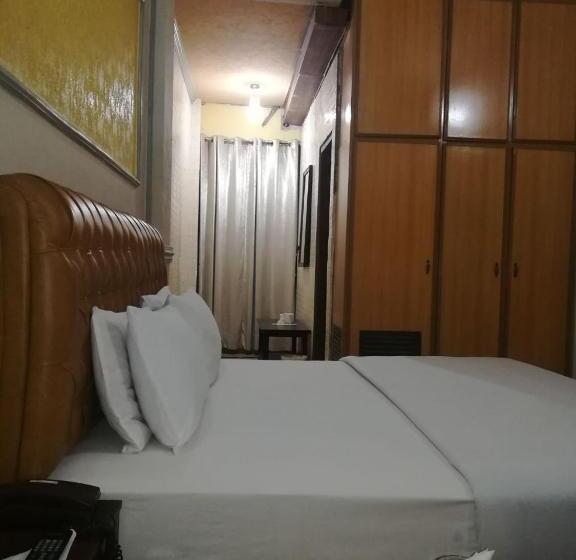 اتاق لوکس, Mayfair