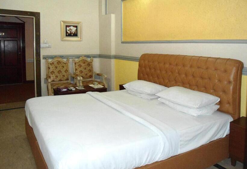 اتاق لوکس, Mayfair