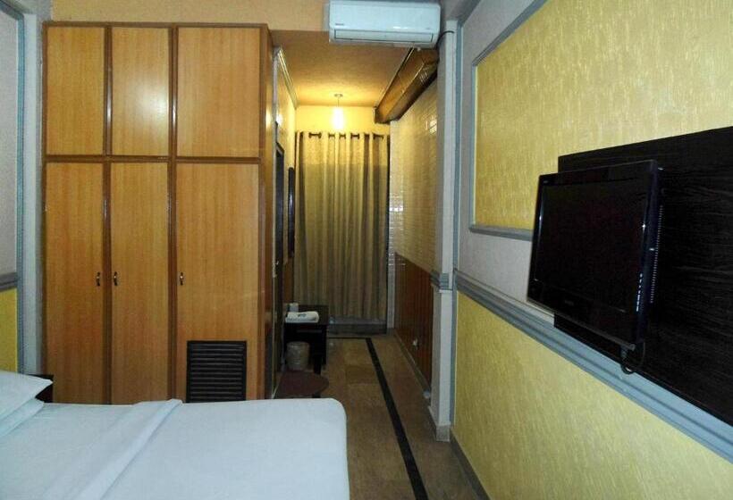 اتاق لوکس, Mayfair