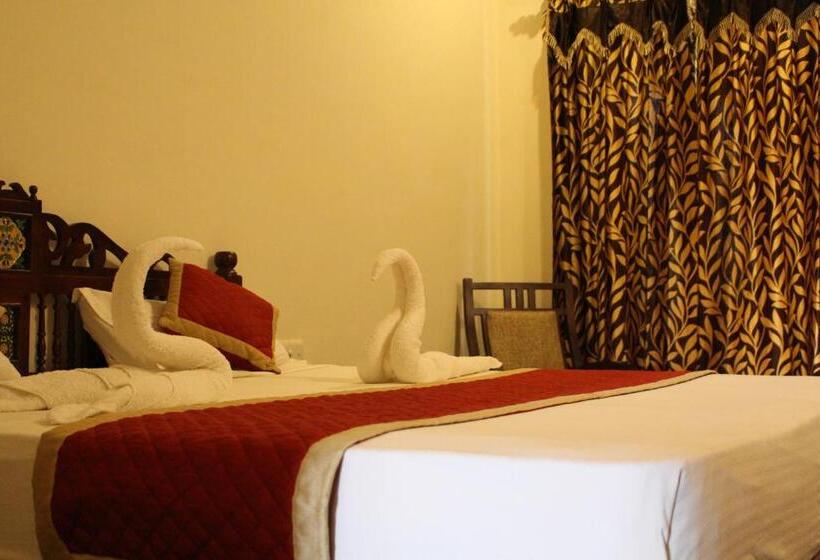 غرفة قياسية مطلّة علي البحيرة, Moti Mahal A Heritage Haveli