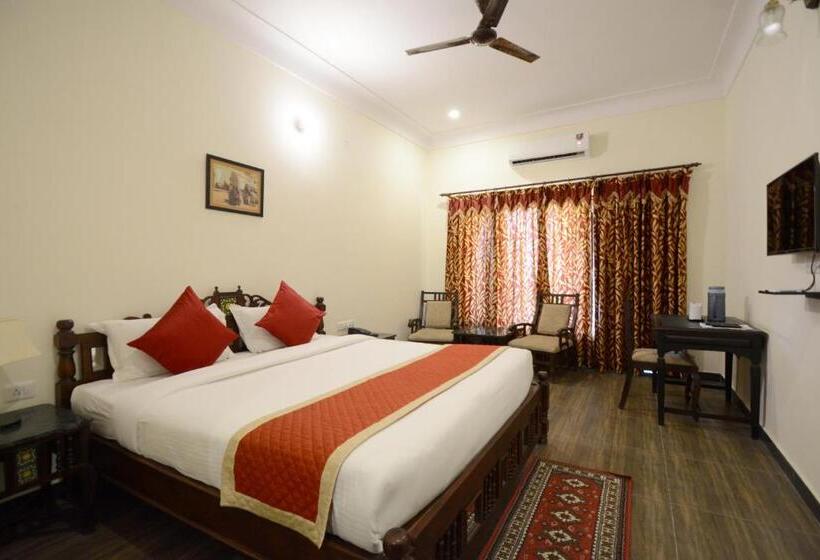 غرفة قياسية مطلّة علي البحيرة, Moti Mahal A Heritage Haveli