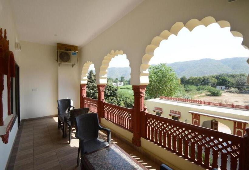 标准间带山景, Moti Mahal  A Heritage Haveli