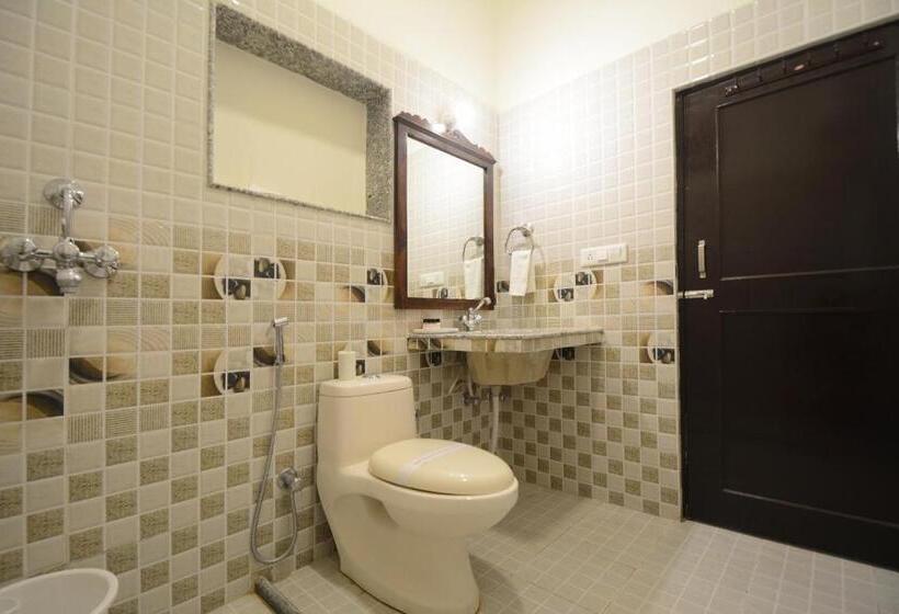 غرفة قياسية مطلّة علي البحيرة, Moti Mahal A Heritage Haveli