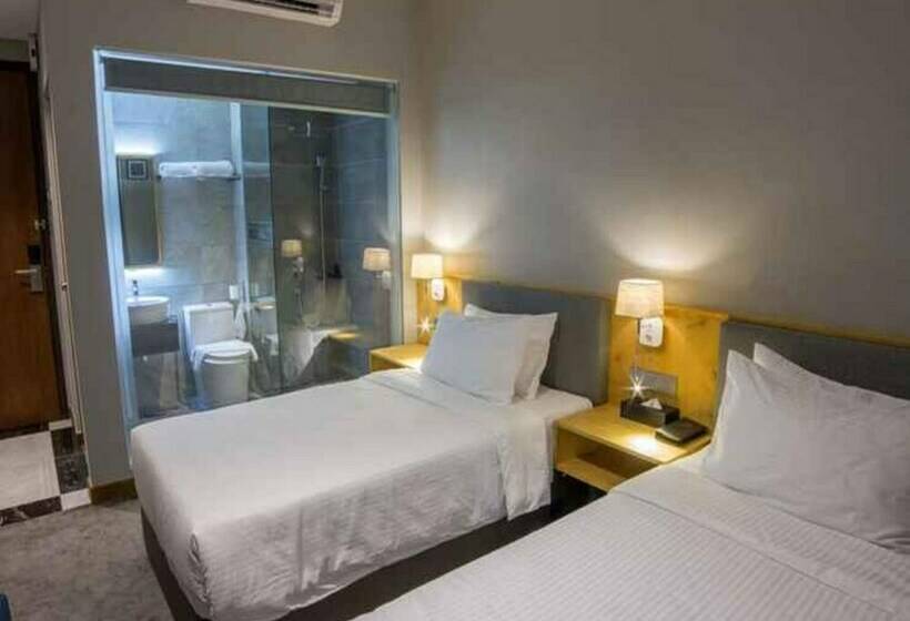 חדר דלוקס, Redpine Boutique