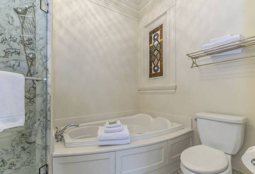 Люкс Повышенной Комфортности, Ryan Mansion