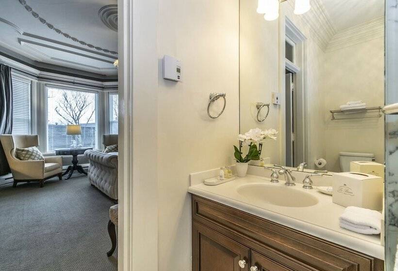 Люкс Повышенной Комфортности, Ryan Mansion