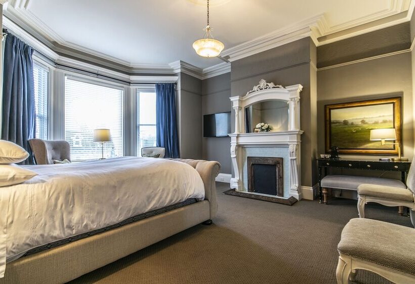 Люкс Повышенной Комфортности, Ryan Mansion