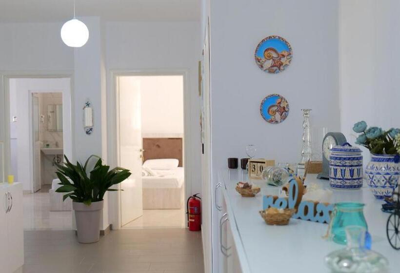 庭の見えるスタンダードトリプルルーム, Shark