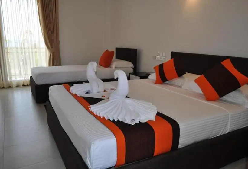 اتاق سه نفره دلوکس با چشم‌انداز دریا, Amanda Beach Resort