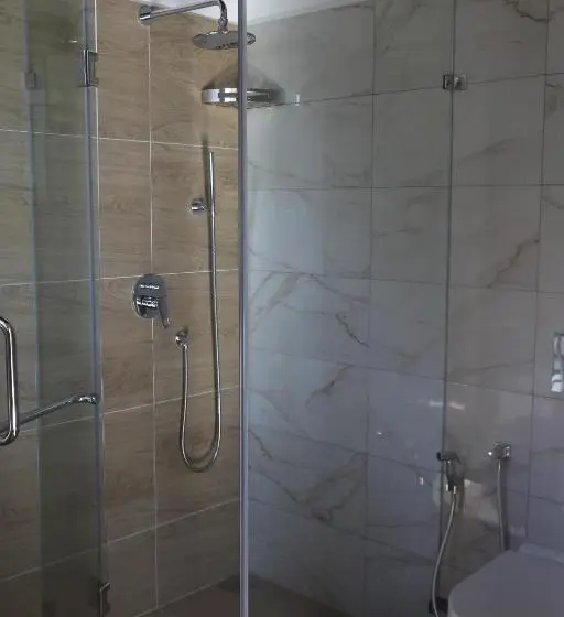 اتاق سوپریور سه تخته, Amanda Beach Resort