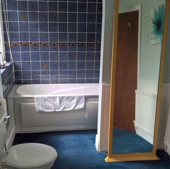 ファミリールーム, Black Bull