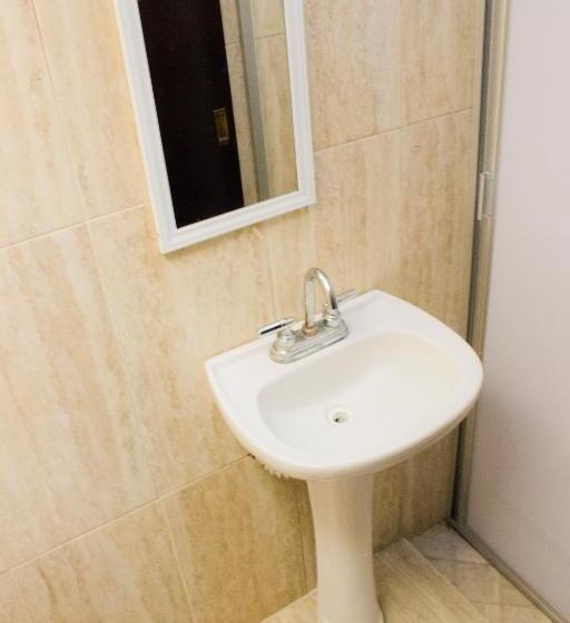 Номер Стандарт Индивидуальный, Humberto