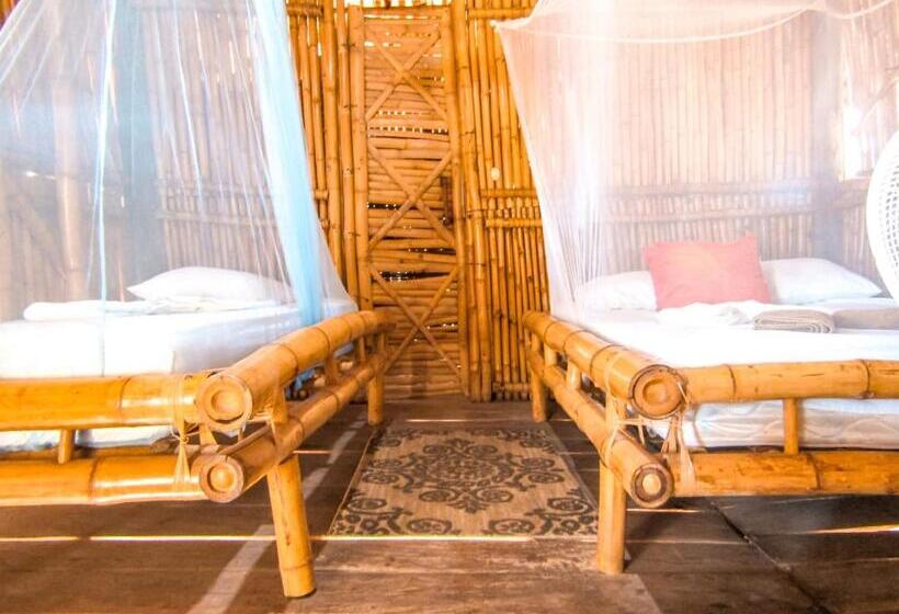 بنگله خانوادگی, Restaurante Spa La Barca De Oro