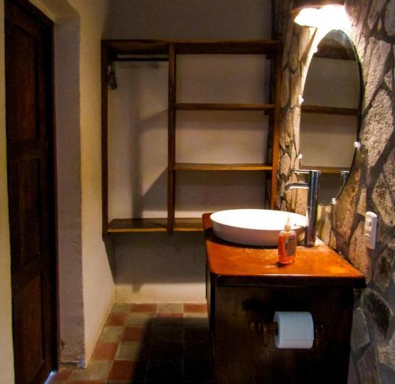 اتاق سه نفره دلوکس با چشمانداز دریا, Restaurante Spa La Barca De Oro