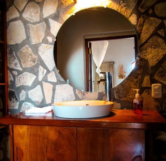 اتاق سه نفره دلوکس با چشمانداز دریا, Restaurante Spa La Barca De Oro