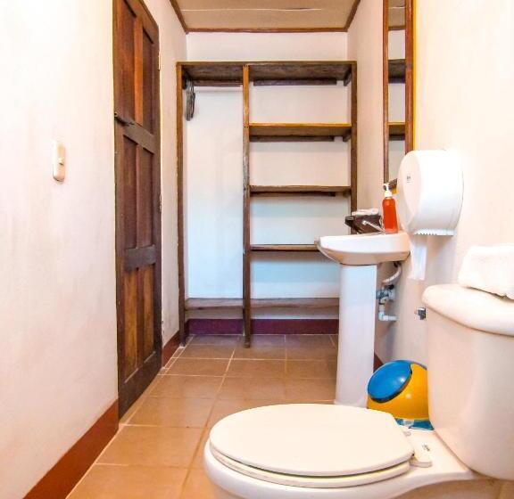 اتاق کلاسیک سه تخته, Restaurante Spa La Barca De Oro