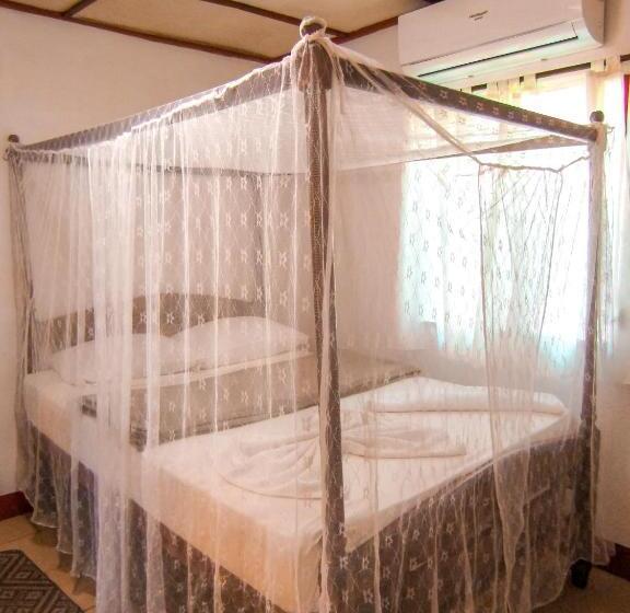 اتاق کلاسیک سه تخته, Restaurante Spa La Barca De Oro