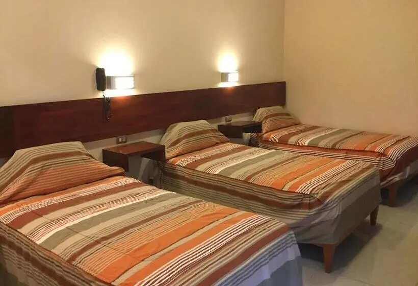 Standard Kolmen Hengen Huone, Tariri