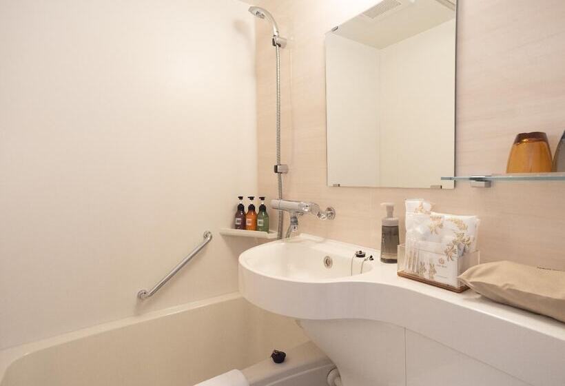 Номер Стандарт Трехместный, The Rise Osaka Kitashinchi