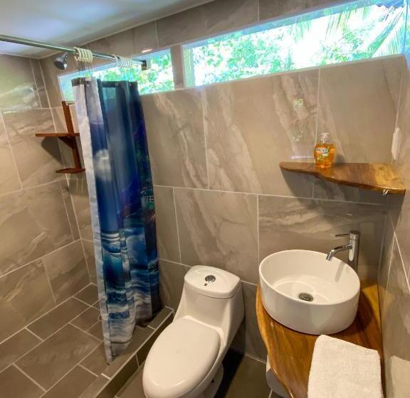 标准间带阳台, La Ruka Hostel