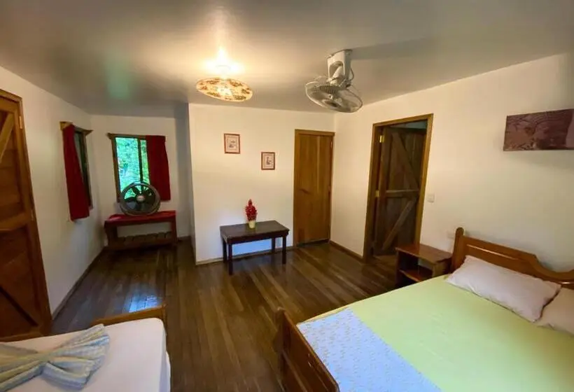 バルコニー付きスタンダードルーム, La Ruka Hostel