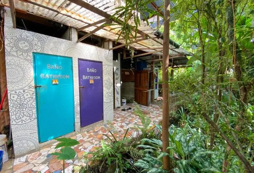 バス共有のスタンダードルーム, La Ruka Hostel