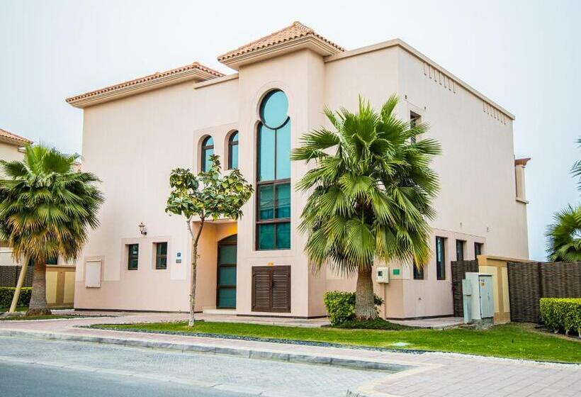 Вилла 4 Спальни, The Grove Resort Bahrain