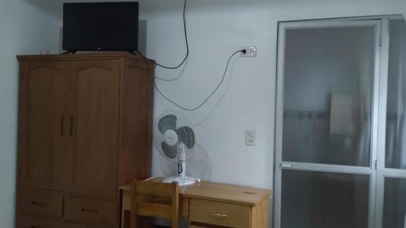 スタンダードルーム, Hospedaje Franco Peruano El Tambito