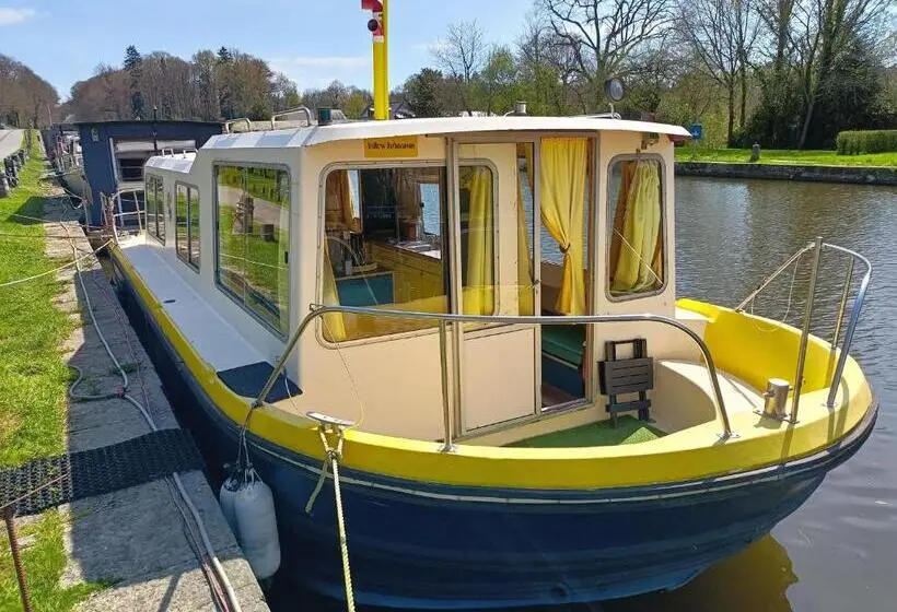 Perhestudio, Ille Flottante, Maison éclusière Et Hébergements Insolites Sur Le Canal