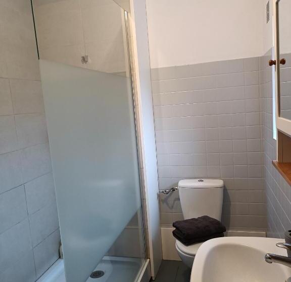 منزل 3 غرف نوم, Ille Flottante, Maison éclusière Et Hébergements Insolites Sur Le Canal