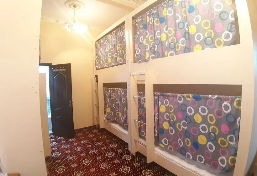 تختخواب در اتاق مشترک, City Hostel Dushanbe
