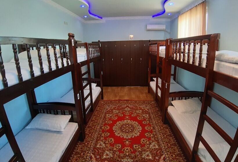 تختخواب در اتاق مشترک, City Hostel Dushanbe