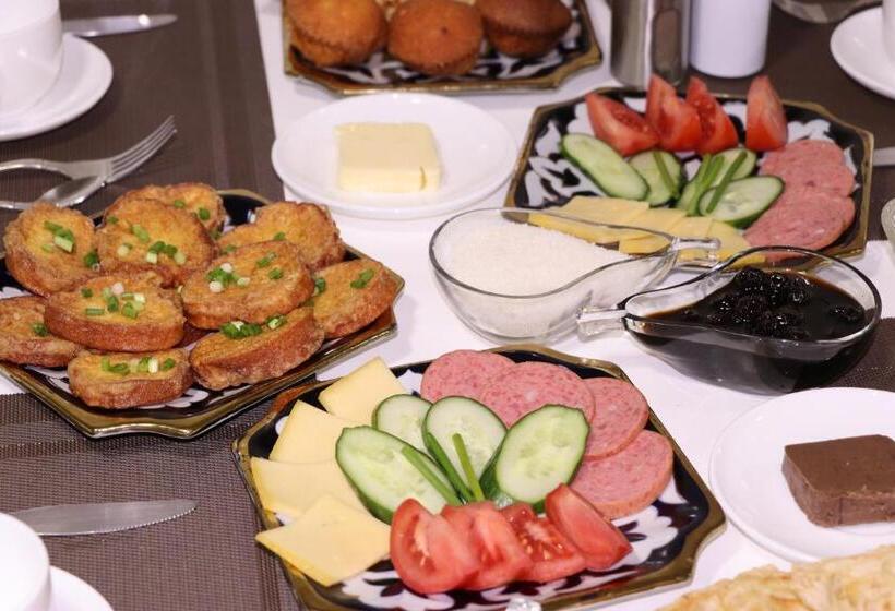 اتاق راحتی سه تخته, Al Bukhari Boutique