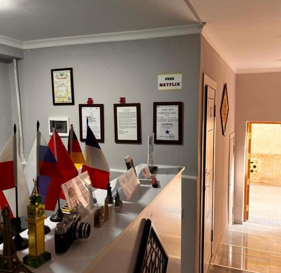 اتاق راحتی سه تخته, Al Bukhari Boutique